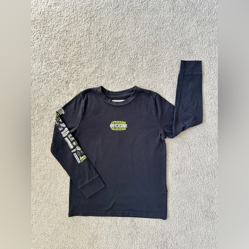 Abercrombie Kids Boys Long-Sleeve Crew Tee Size 7/8